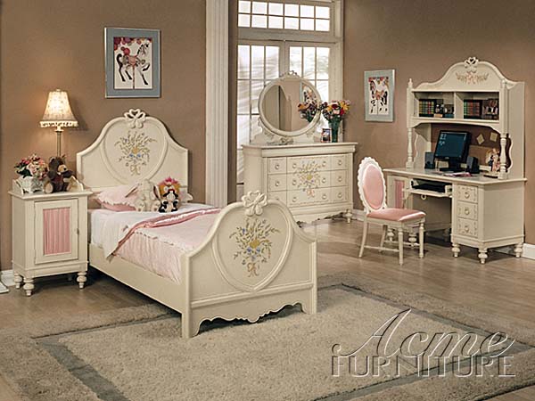 Make your miniature room look real